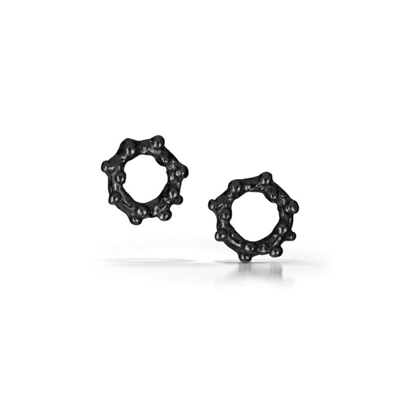 Pebble Circle Post
Oxidized silver Pebble Circle Post
Oxidized silver